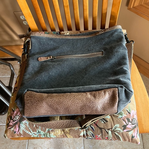 Myra Shoulder Bag NWT - Picture 5 of 7